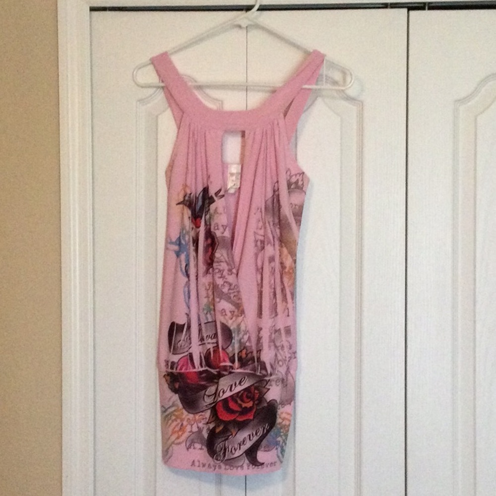 pink tank top with plunge neckline